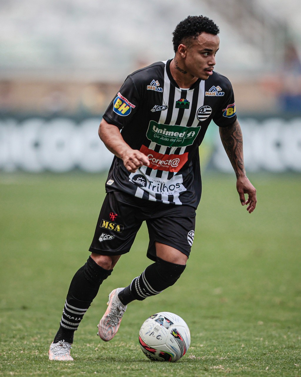 O lateral-esquerdo retorna ao time com vínculo até o fim do Estadual
