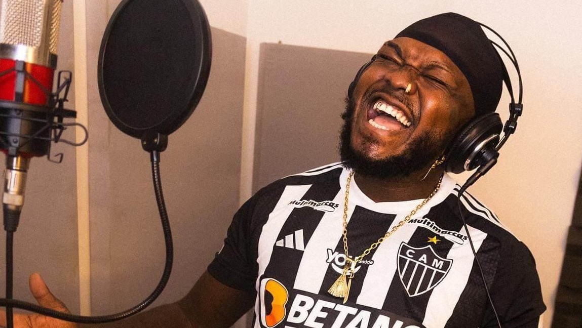 Djonga é torcedor do Atlético e já gravou músicas sobre o clube