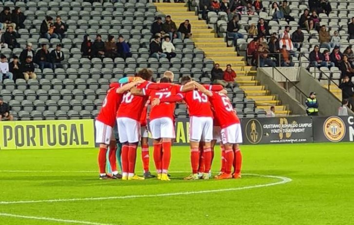 Benfica e Portimonense se enfrentam pelo Campeonato Português