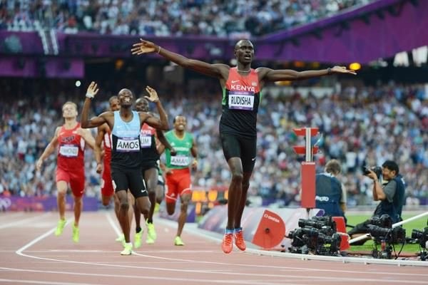 David Rudisha, bicampeão olímpico nos 800m, sobrevive a acidente de avião ocorrido no Quênia