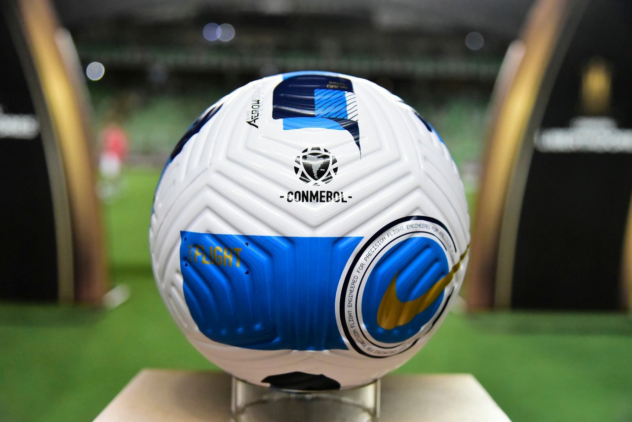 Conmebol detalhou ações por mais minutos de bola rolando em jogos da Libertadores e da Sul-Americana