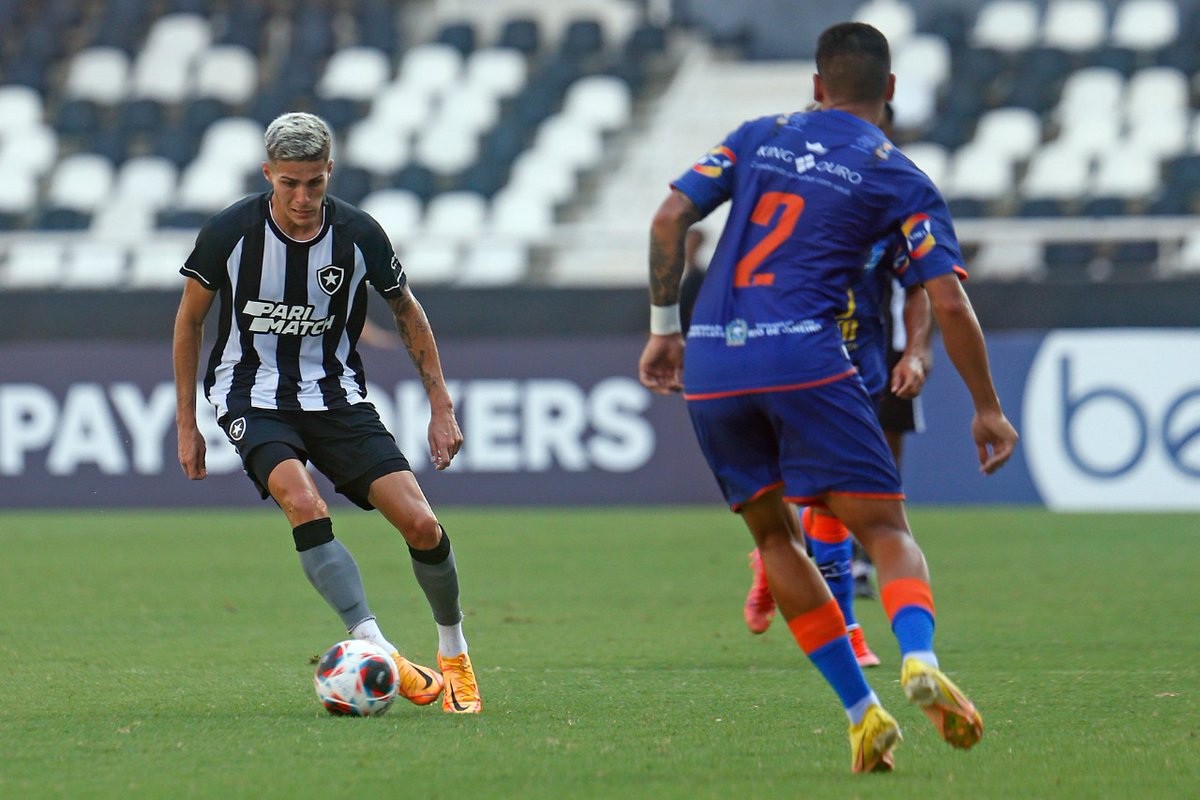 O Botafogo foi derrotado na estreia no Campeonato Carioca, por 1 a 0, no Nilton Santos, para o Audax Rio
