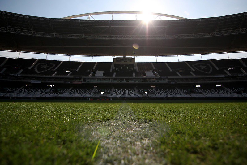 O estádio Nilton Santos, no Rio de Janeiro, vai ser o palco de Botafogo x Galo nesta quarta