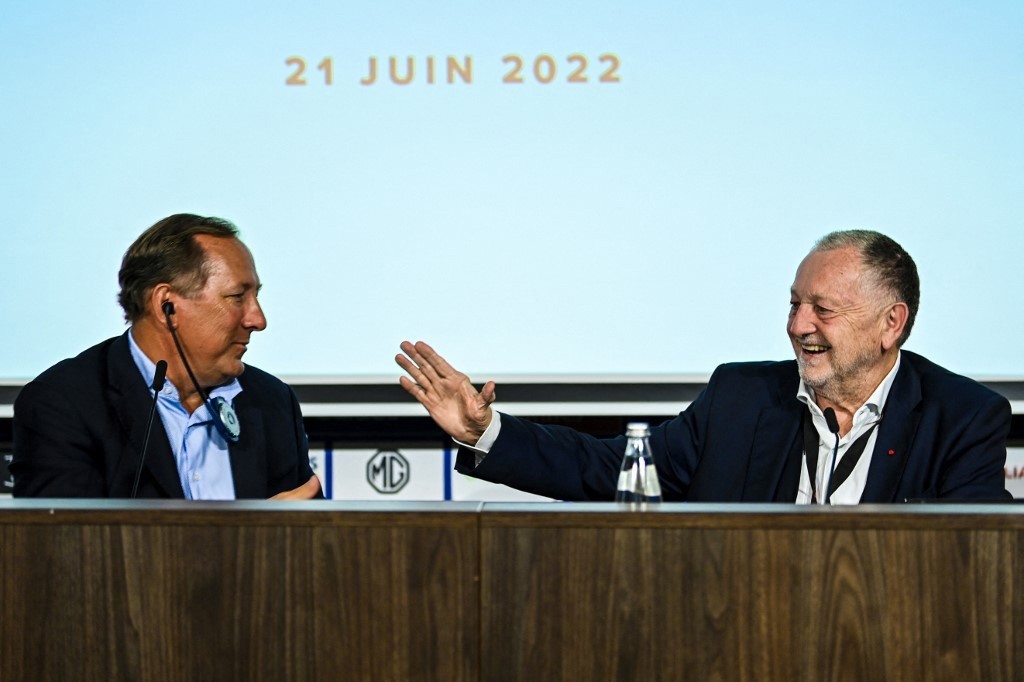 John Textor conclui compra do Lyon