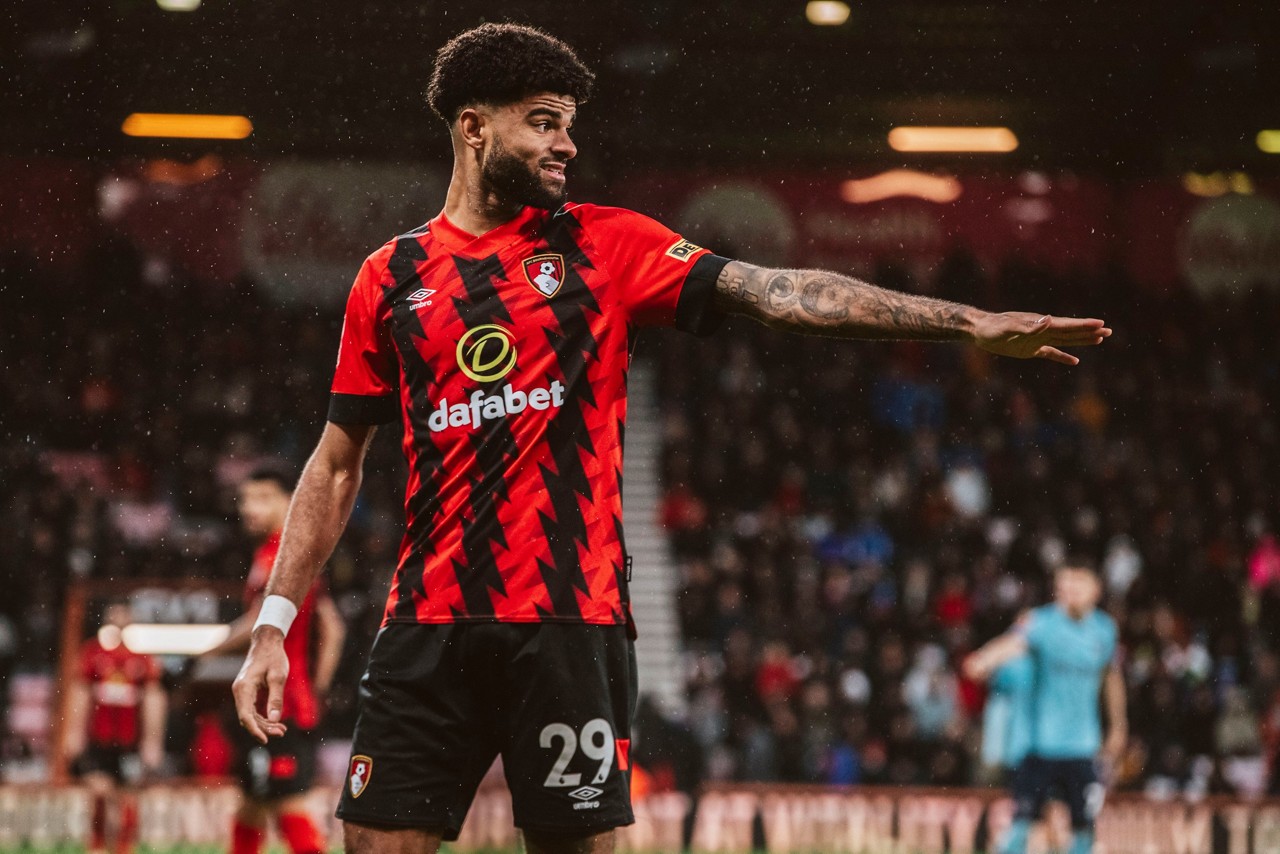 Bournemouth e Nottingham Forest se enfrentam pelo Campeonato Inglês
