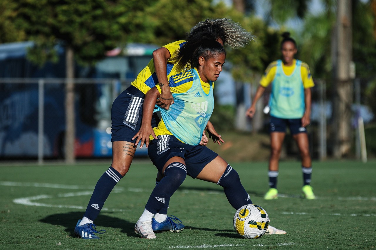 Jogadoras do Cruzeiro retomam disputa do Brasileirão Feminino após paralisação em função da disputa da Copa América