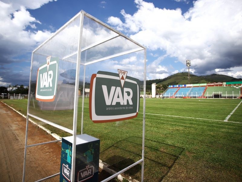 Cabine do VAR foi instalada no estádio da Caldense; jogo será o primeiro do estádio a ter árbitro de vídeo