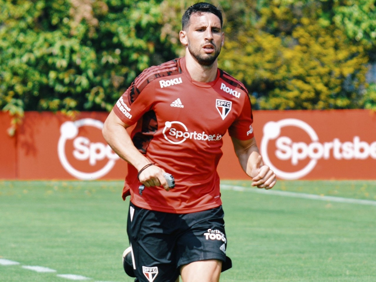 Calleri deve seguir de fora do time do São Paulo