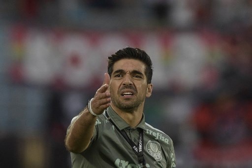 Abel Ferreira recusou a proposta do clube inglês para seguir no Palmeiras