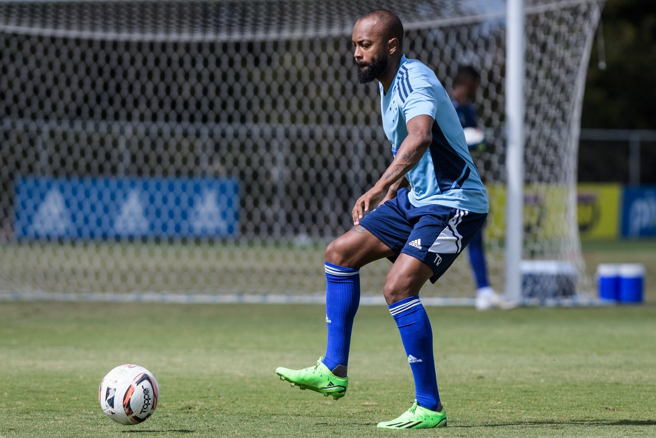 Destaque do Botafogo na Série B do ano passado, Chay não conseguiu uma boa sequência pelo Cruzeiro