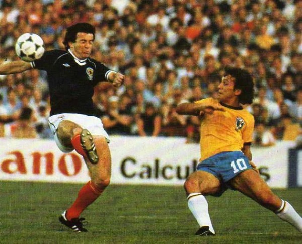 Em 18 de junho de 1982, o Brasil vencia a Escócia, por 4 a 1