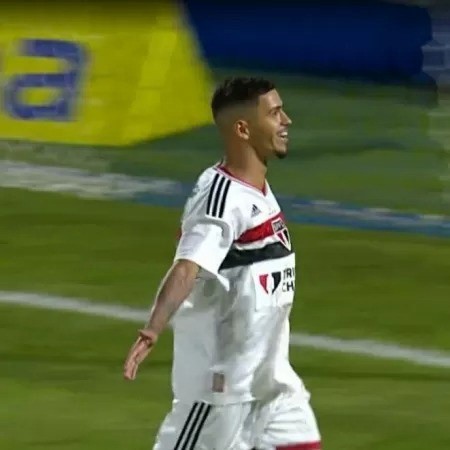 Talles Wander, do São Paulo, comemora gol na Copinha