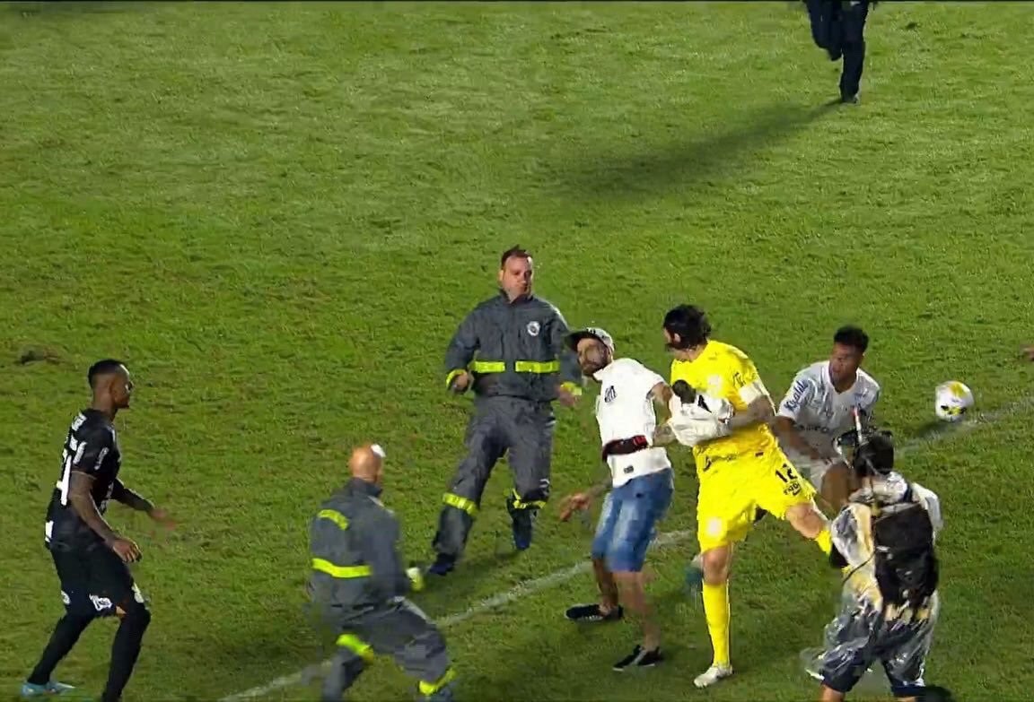 Corinthians-cassio-agredido-contra-santosjfif