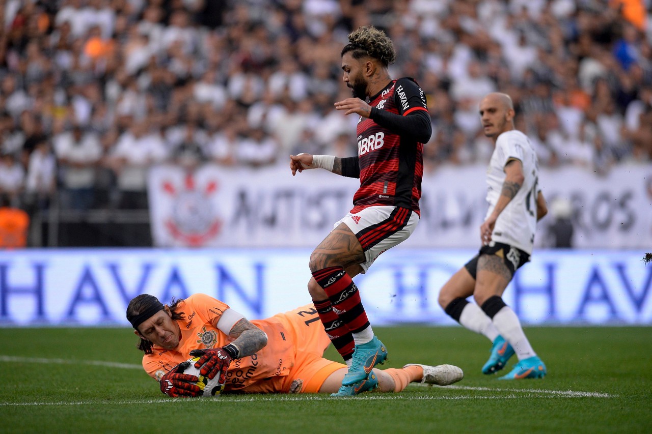 Cássio segurou o ataque flamenguista na vitória do Corinthians