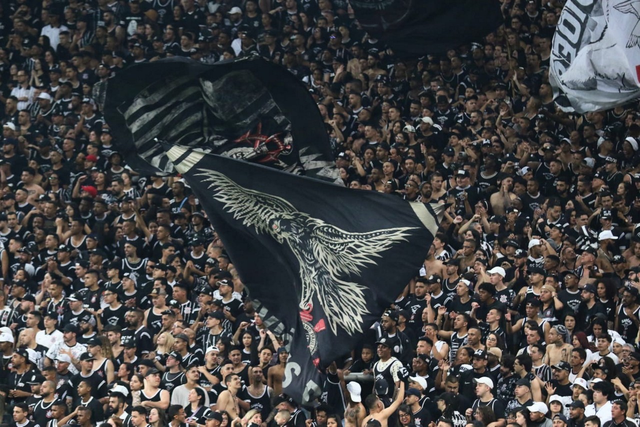 Corinthians e Guarani se enfrentam na Neo Química Arena