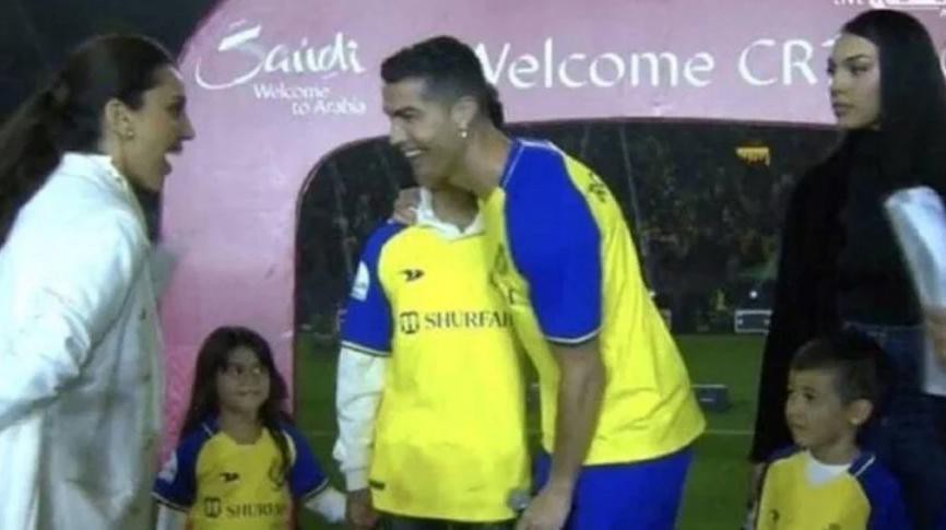 Clima entre Cristiano Ronaldo e jornalista árabe irrita Georgina Rodríguez
