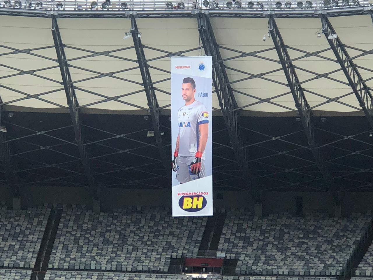 Cruzeiro prepara banners gigantes e homenagem ao torcedor no Mineirão 
