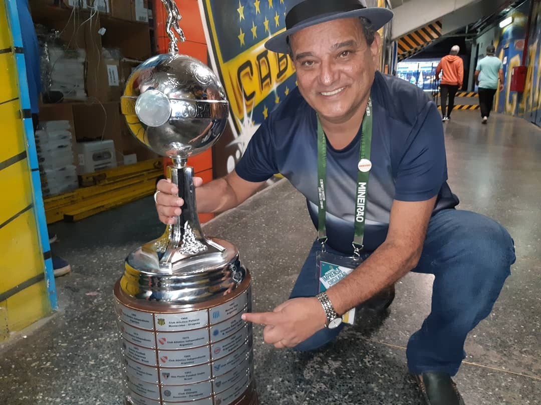 Pequetito narra as emoções de Boca Juniors e Cruzeiro direto de La Bombonera nesta quarta-feira