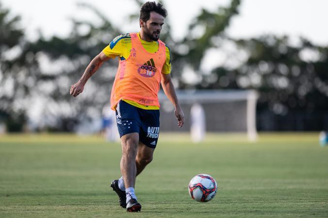 Lateral Norberto atuou em apenas 16 partidas do Cruzeiro na temporada passada