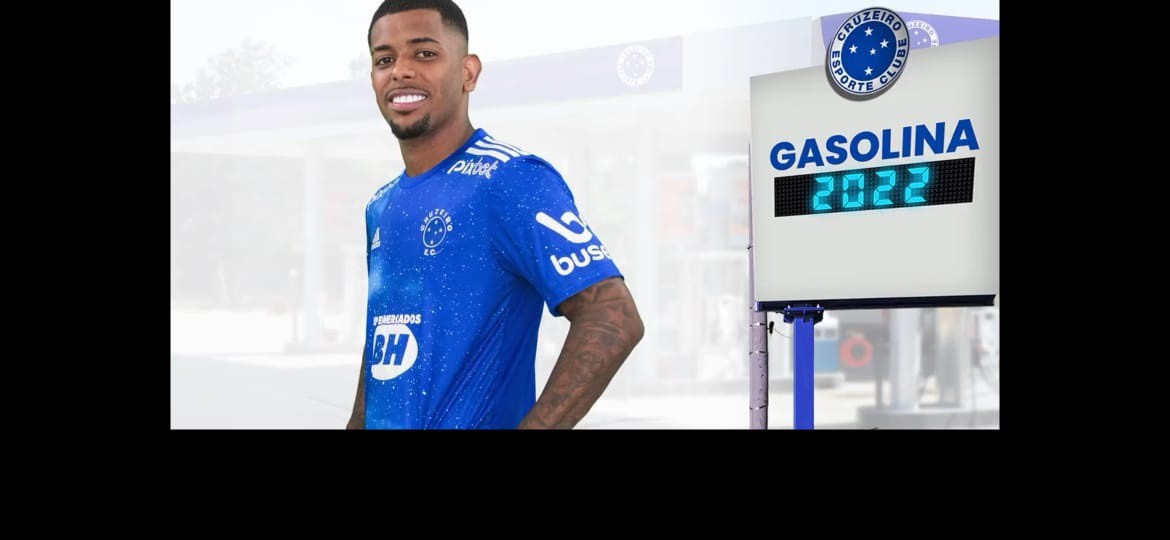 Lateral direito Wesley Gasolina foi apresentado pelo Cruzeiro, com direito a vídeo especial