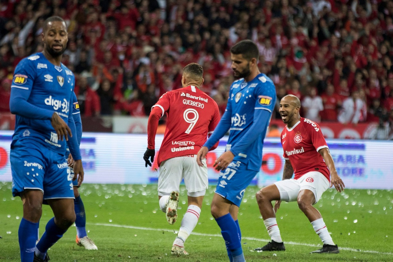 Derrota por 3 a 0 para o Internacional acabou com o sonho do sétimo título