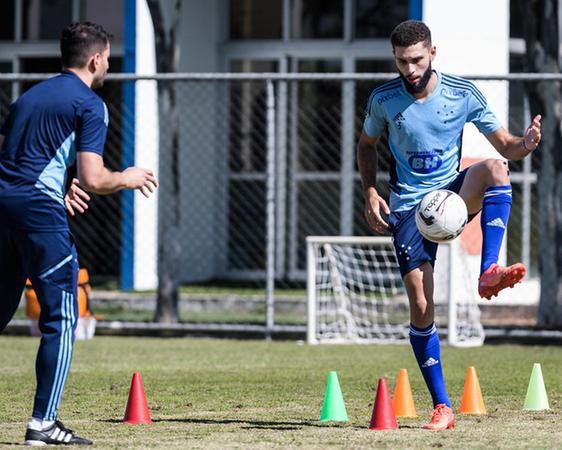 Wagner pode ser opção de Pezzolano para o duelo com o CSA, quarta-feira (20), em Alagoas