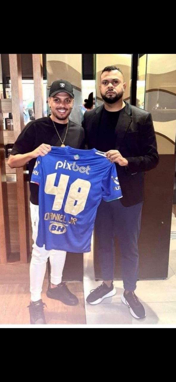 Empresário de Daniel Jr, Diogo Silva terá reunião com a diretoria celeste às 15h desta terça-feira (24)