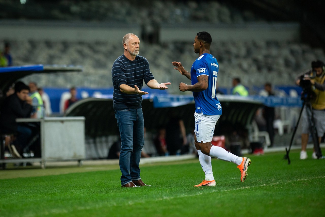 David recebeu o apoio de Mano, que planeja contar com o atleta no jogo decisivo de terça, contra o River, no Mineirão