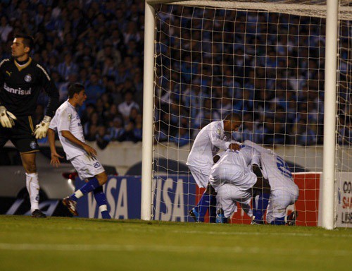 Cruzeiro chegou à final da Libertadores de 2009 após eliminar o Grêmio