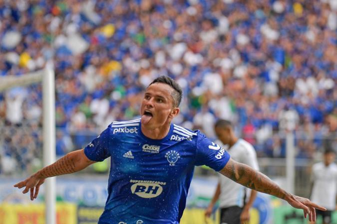 Cruzeiro venceu o Grêmio por 1 a 0, com público de quase 22 mil pessoas
