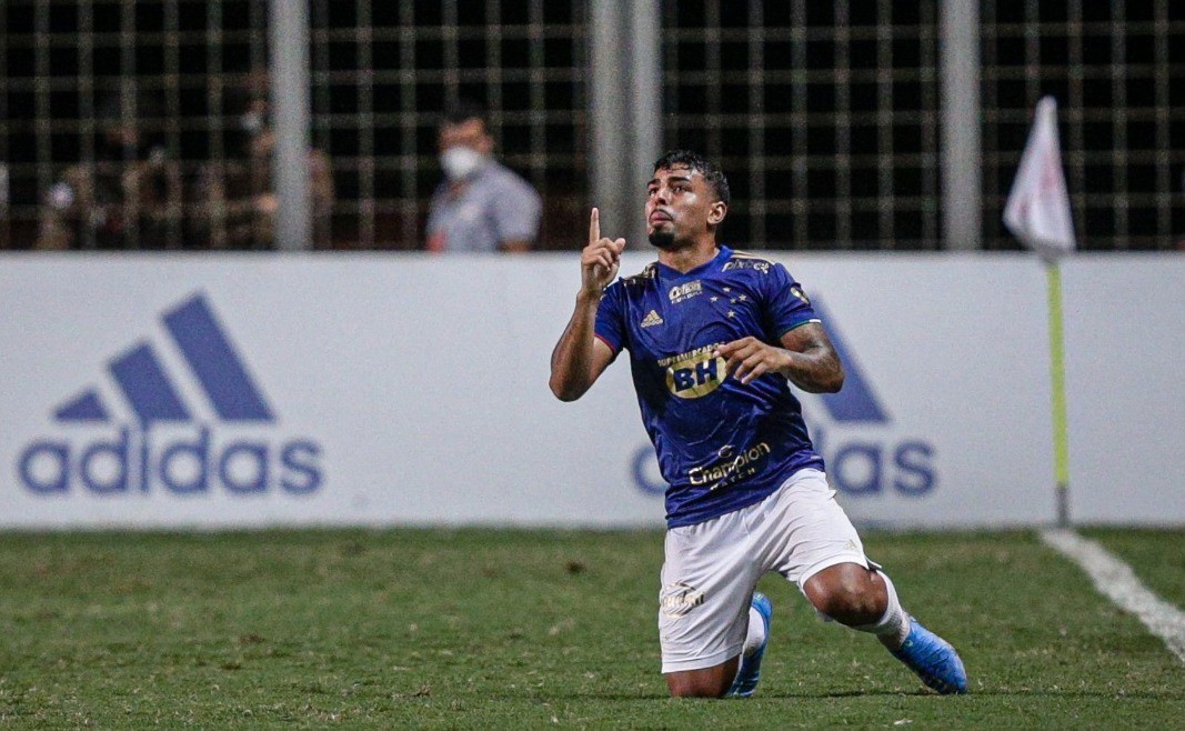 Matheus Bidu foi às redes contra o Uberlândia
