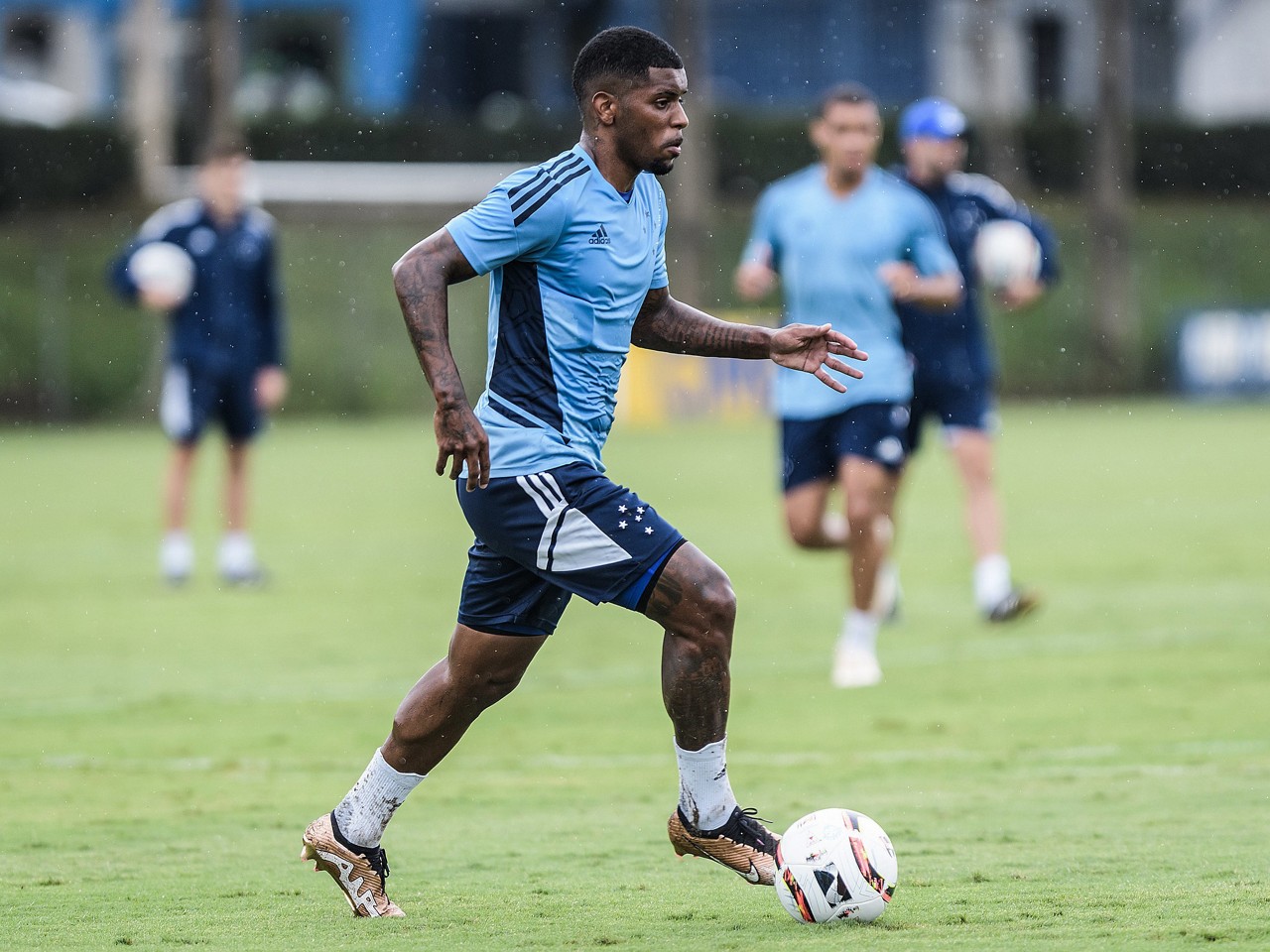 O lateral-direito Wesley Gasolina entra no time titular para encarar o Athletic