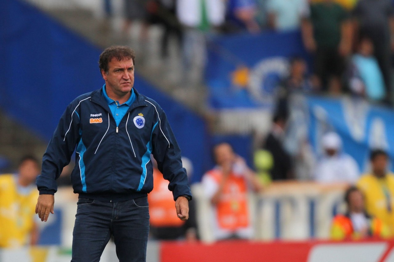 Ao todo, Cuca comandou o Cruzeiro em 60 jogos, com 37 vitórias, 11 empates e 12 derrotas