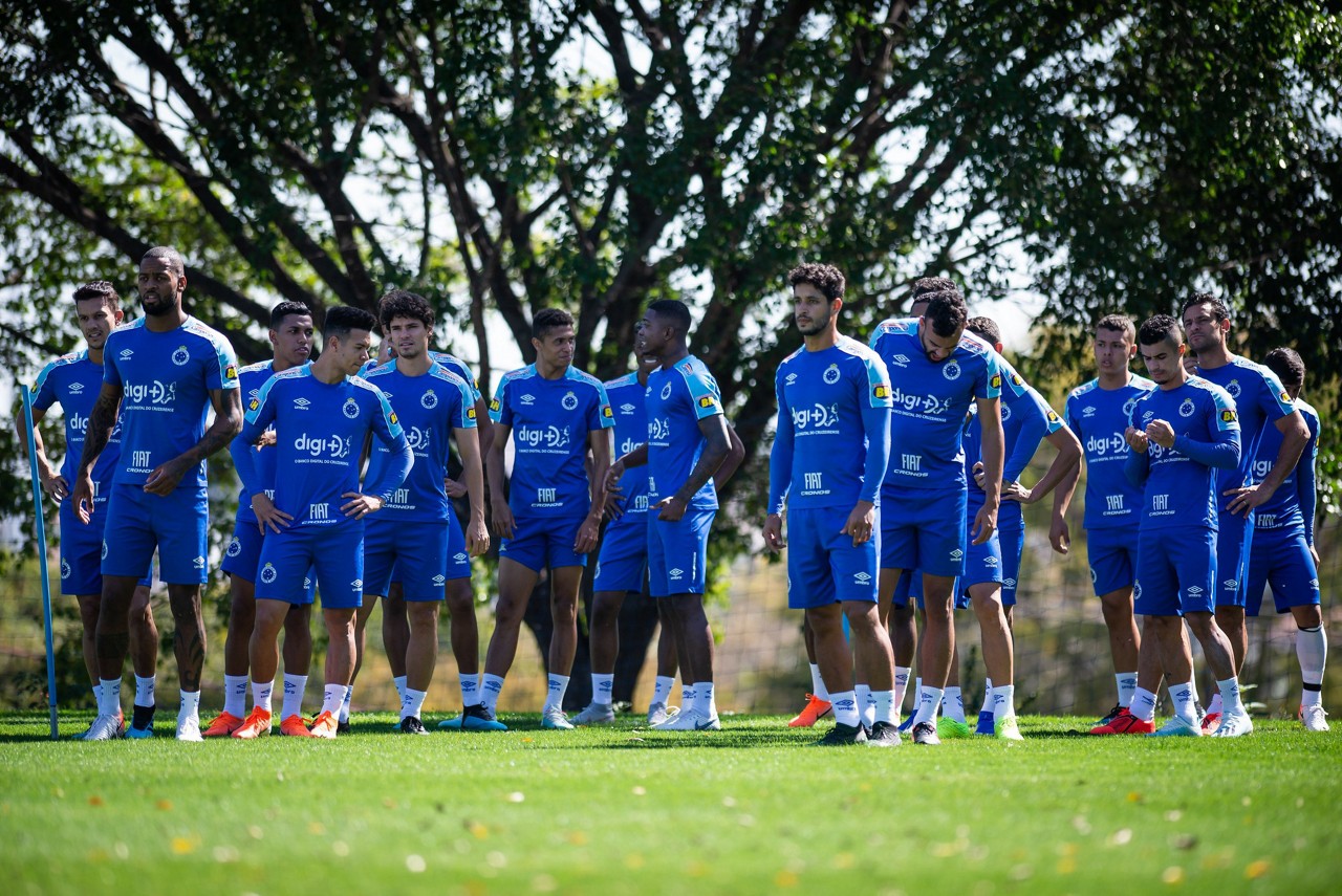 Jogadores do Cruzeiro terão um dia a mais para apararem as arestas antes da decisão contra o Internacional