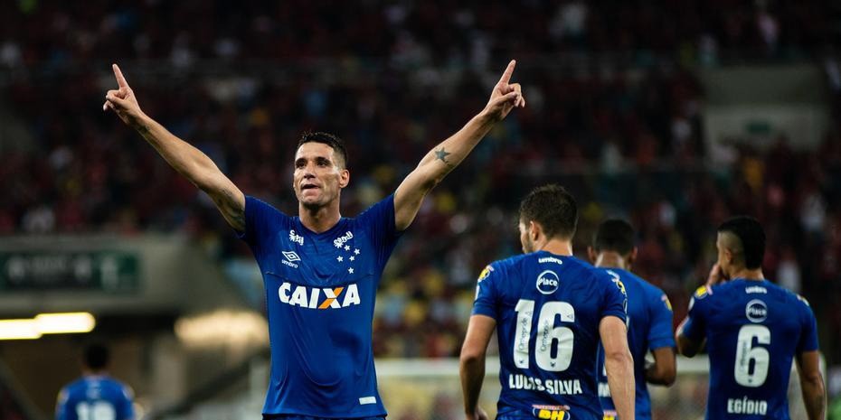 Thiago Neves sempre foi decisivo pelo Cruzeiro nos grandes jogos