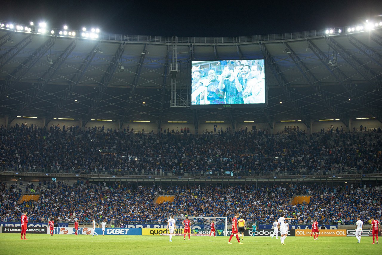 Cruzeiro espera Mineirão cheio nas próximas partidas para reverter quadro crítico no Brasileirão