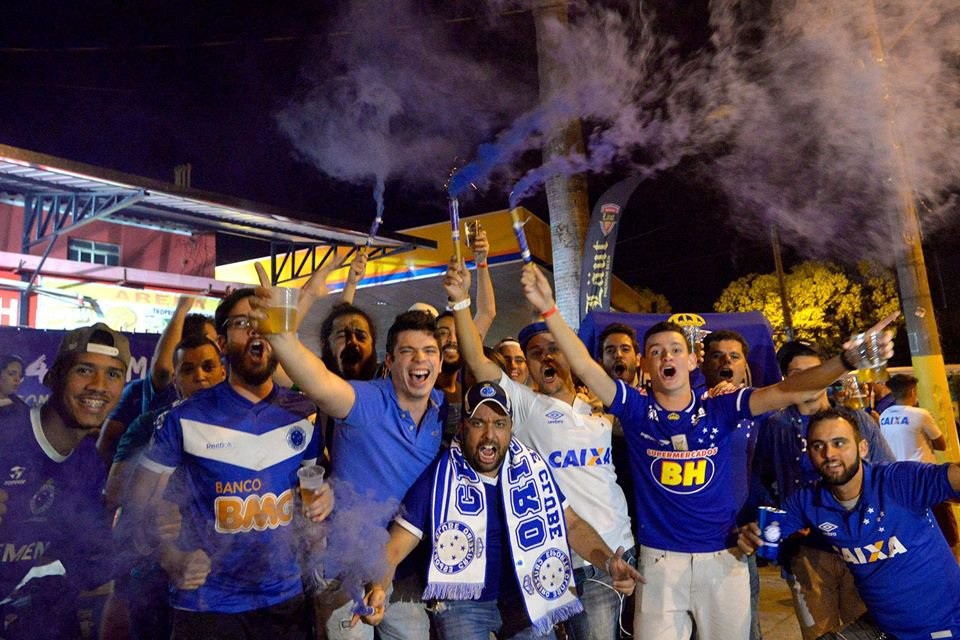 Torcedores do Cruzeiro realizaram a mesma prática na última temporada, antes do penta sobre o Flamengo