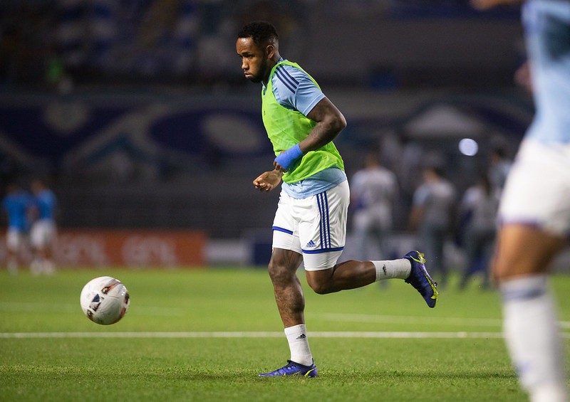 Atacante estava escalado como titular diante do CSA, chegou a ir a campo para o aquecimento, mas sentiu dores e não pode atuar