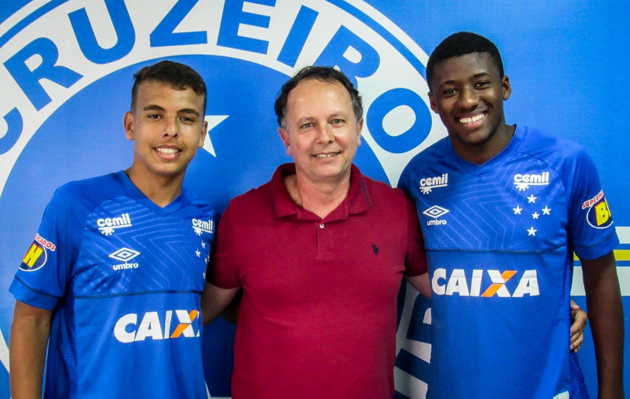 César e Vinícius Popó renovaram seus contratos com o Cruzeiro