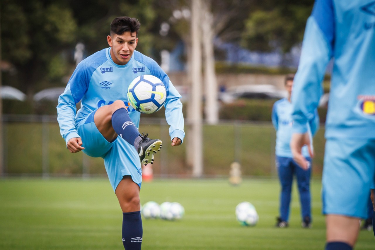 Romero já disputou 32 partidas com a  camisa do Cruzeiro nesta temporada