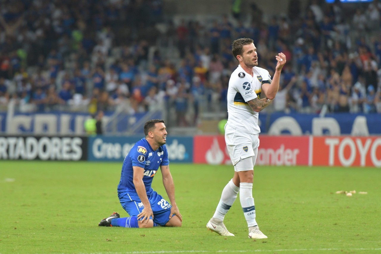 Lateral do Cruzeiro fala sobre a tristeza do elenco após eliminação na Libertadores