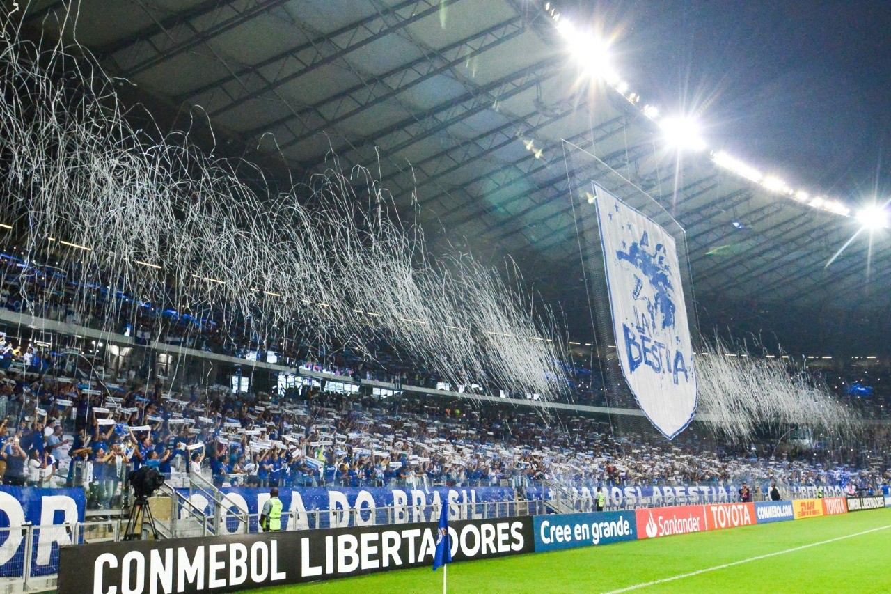 Torcida celeste celebra os 101 anos do Cruzeiro neste 2 de janeiro