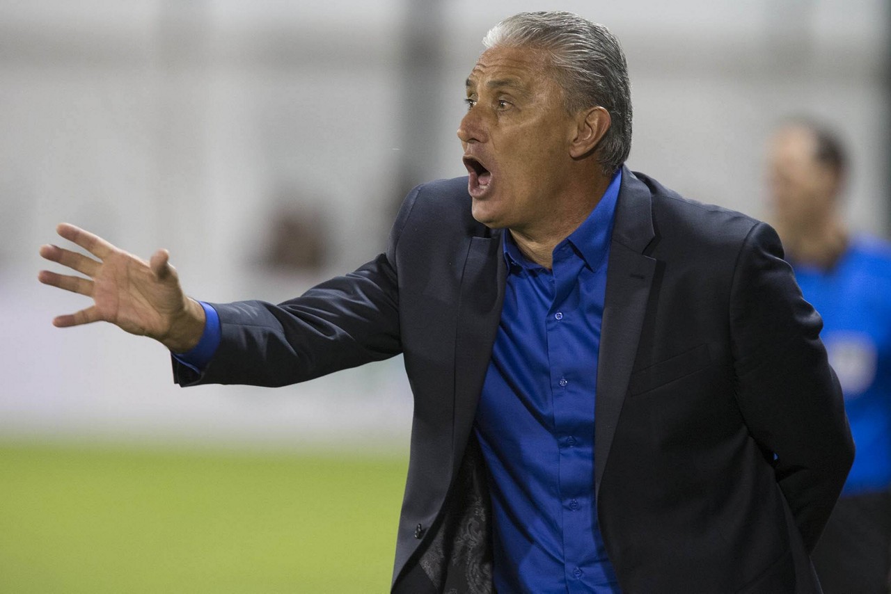 Tite convoca a seleção brasileira no próximo dia 17 de agosto