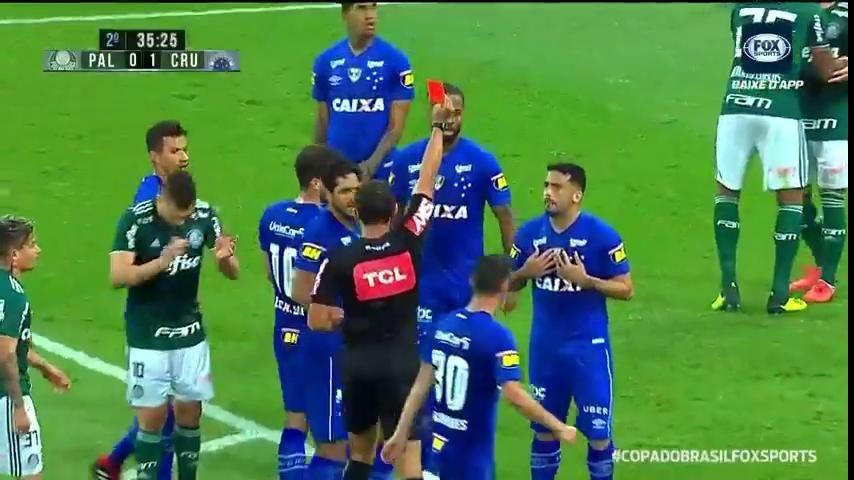 Expulsão de Edilson revolta cruzeirenses, que pedem mesmo critério para Dudu