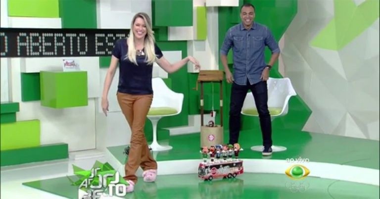 Programa da TV Bandeirantes é marcado por muitas provocações e brincadeiras