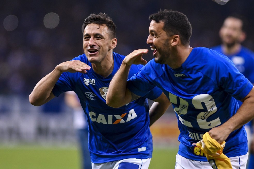 Veteranos jogadores do Cruzeiro acabaram tendo o contrato rescindido