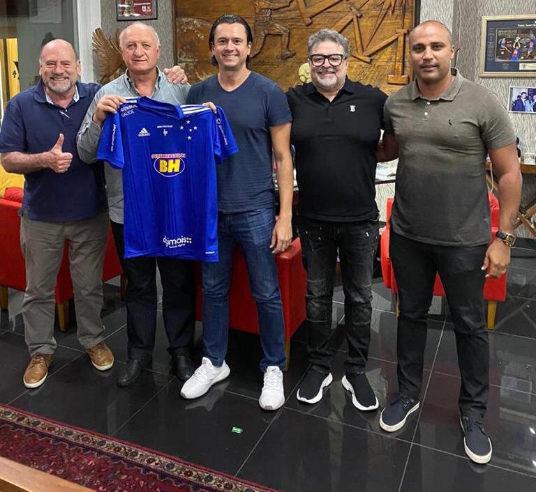Felipão retorna ao comando do Cruzeiro