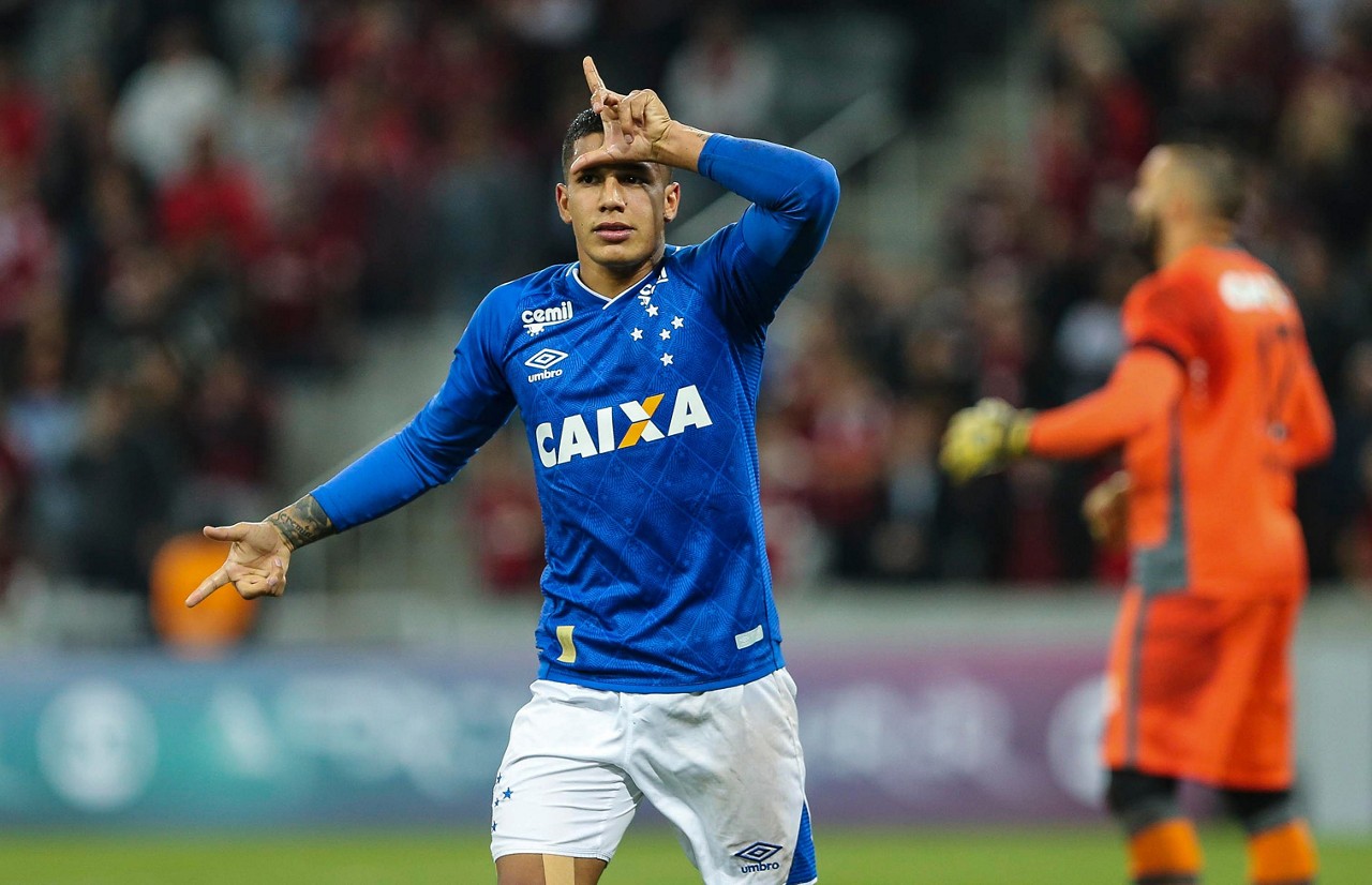 Lucas Romero abriu o caminho para vitória celeste na Arena da Baixada  