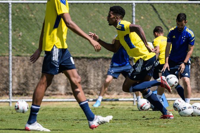 Willian Oliveira no treinopng