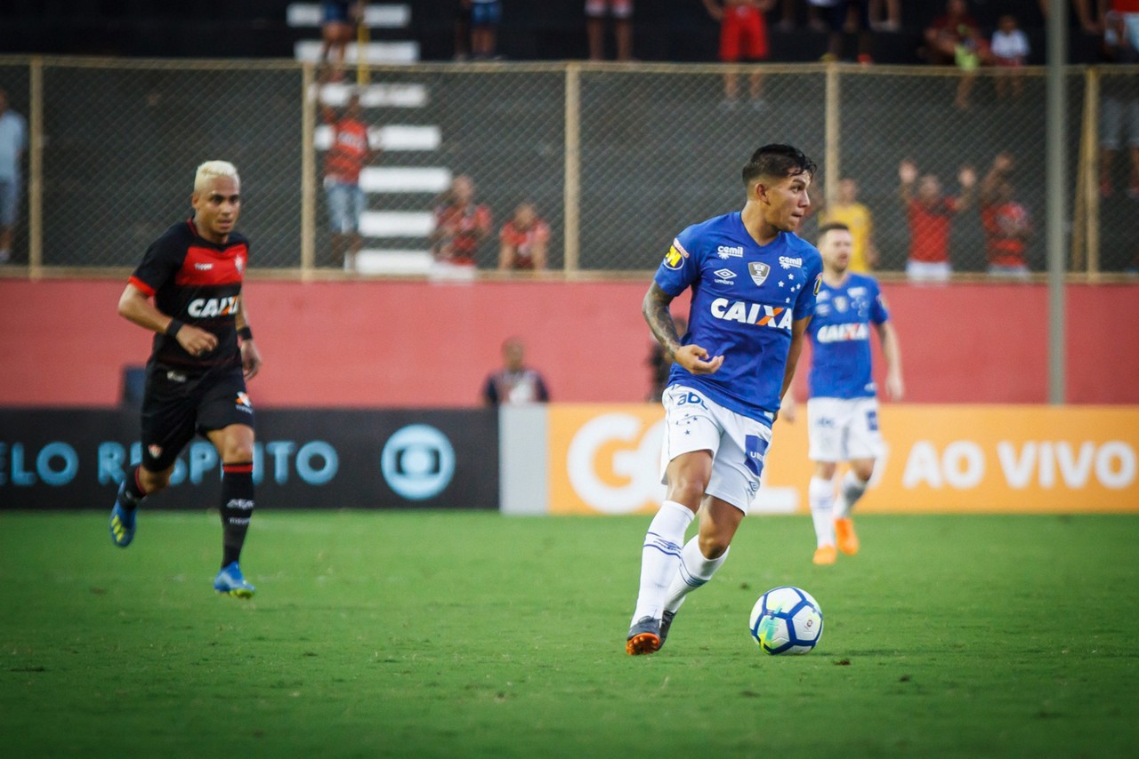 Romero é quase sempre figurinha carimbada nas escalações do técnico atuando deslocado na lateral-direita.